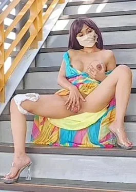 FC2PPV-4938900 Uncensored A record of a slender beauty being creampied in a ruin and impregnated